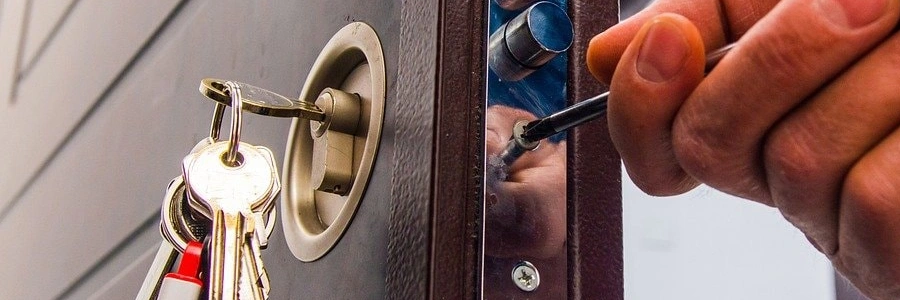 car key cutting emergency locksmith services