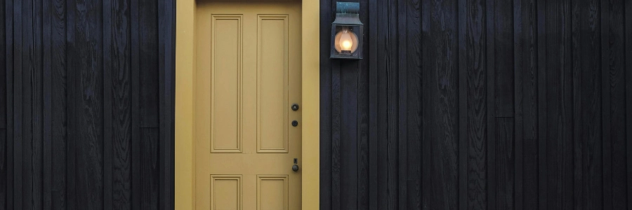 front door auto locking